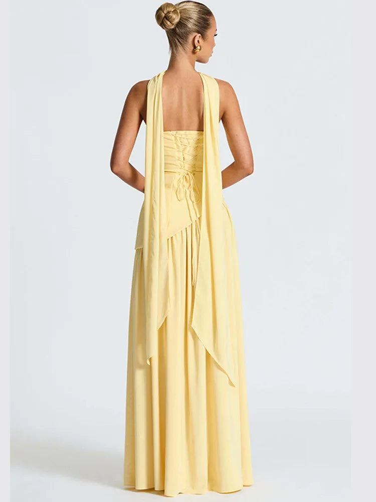 The power of yellow, the lightness of elegance.