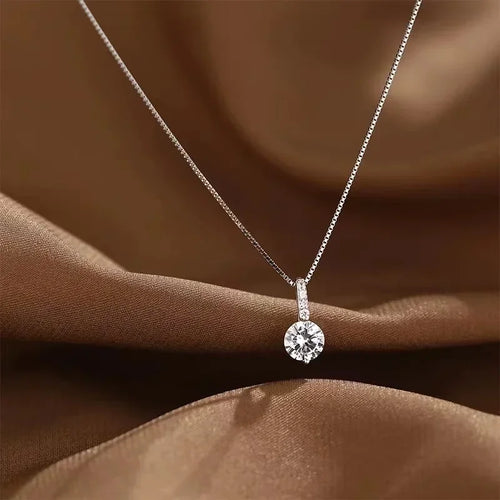 A delicate detail that transforms the basic into the extraordinary.